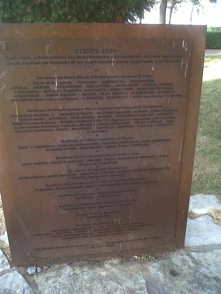 img00345-20120820-1519