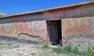 Camuflatge de l'aerodrom de Valls després de recuperar el color amb filtres.