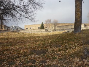 En una fortalesa de Vauban l'atacant queda a l'alçada de les boques de foc defensores. ( Montlouis )