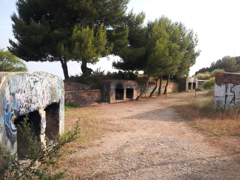 Amplia zona de treball.