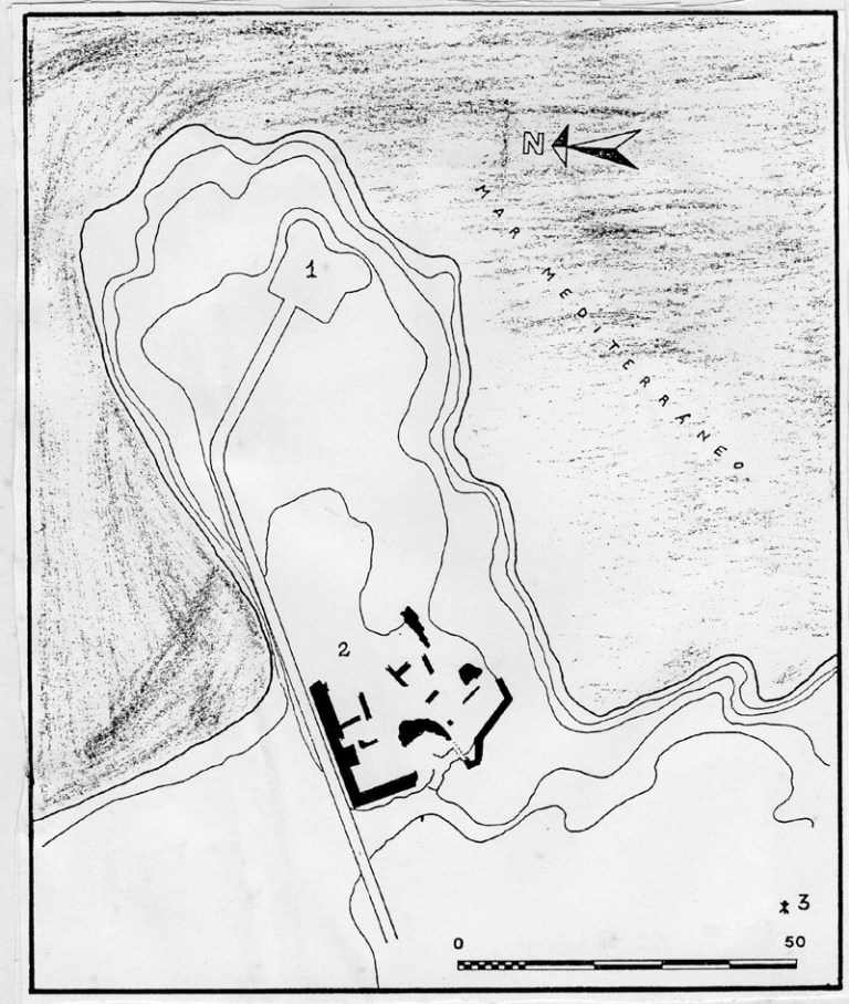 Remarcades en negre l'ubicació de les restes d'aquest primer castell.