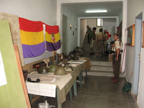 61639_1626897949373_6210863_n